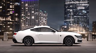FORD Mustang Fastback 5.0 V8 Dark Horse 453cv auto