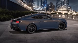 FORD Mustang Fastback 5.0 V8 Dark Horse 453cv