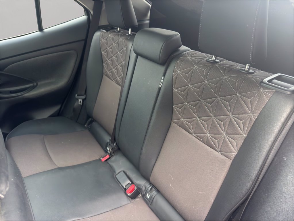 TOYOTA Yaris Cross 1.5h Lounge fwd 116cv e-cvt