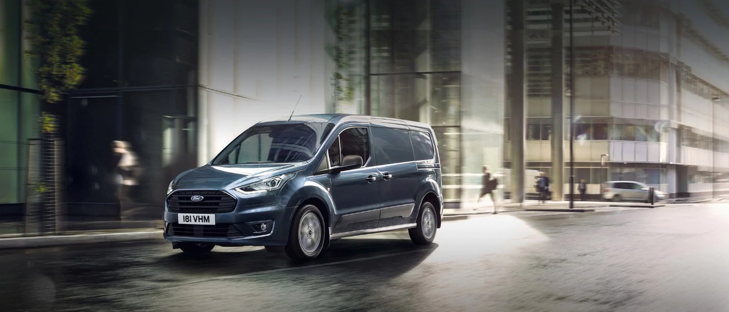 Ford Transit Connect Monza Milano slide