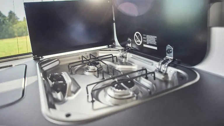 Ford Transit Nugget Plus Monza Milano cucina 2